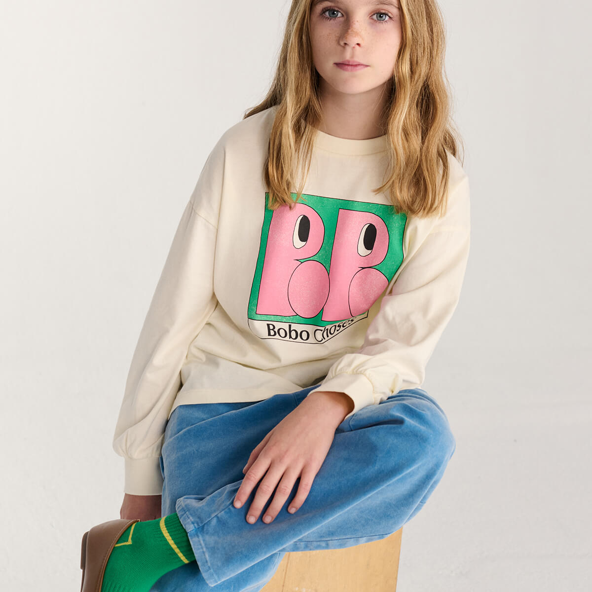 Pantalon tissé avec imprimé lettres multicolores espiègles et étiquette graphique amusante pour enfants (2-13 ans)