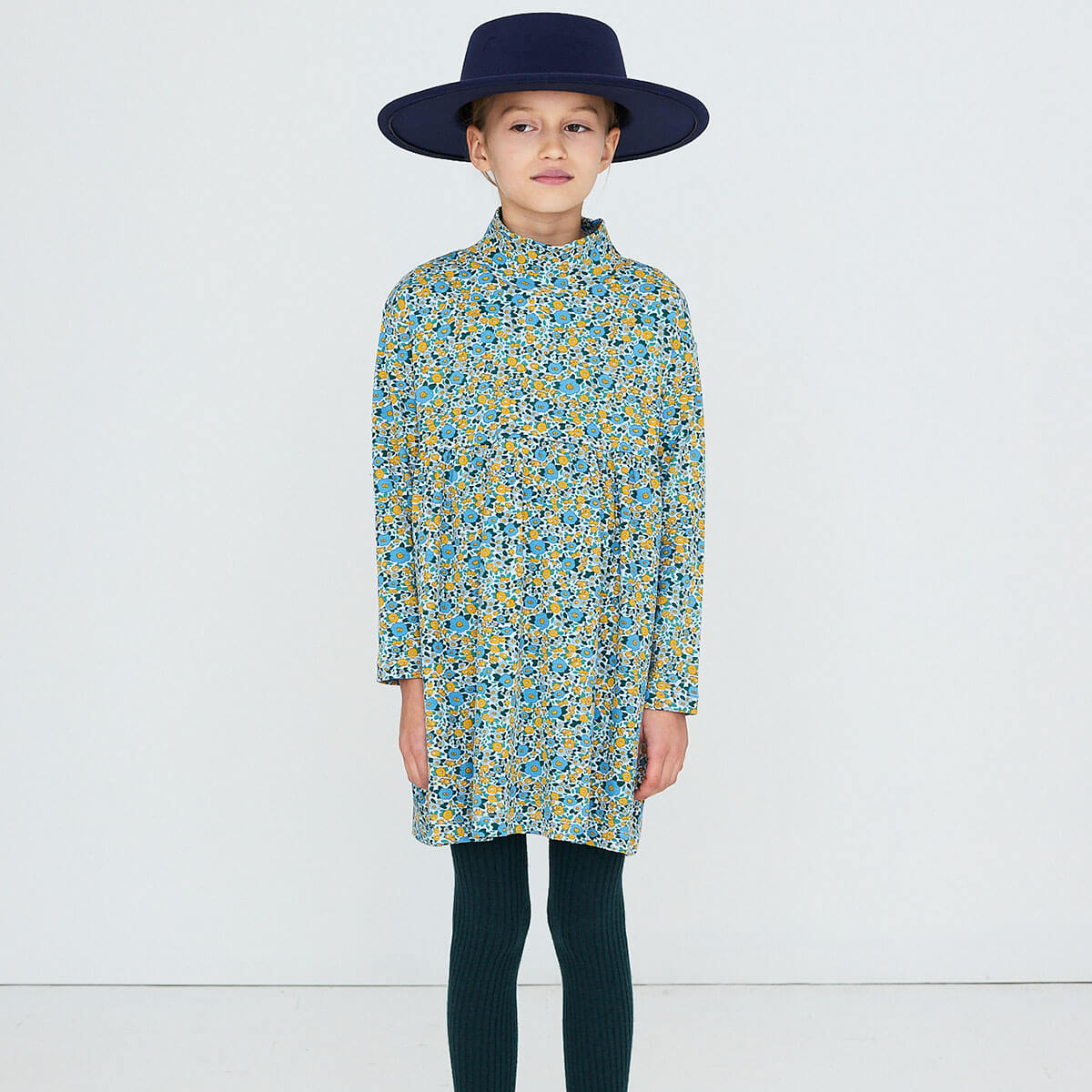 Robe Enfant en Coton Côtelé Col Montant, Motif Floral Bleu Délavé Artistique, Modèle Extensible Col Haut pour l'Automne (3-8 ans)
